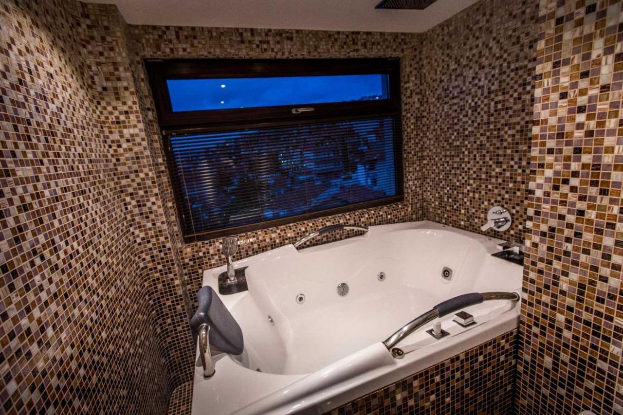 Bentley Apartments プリシュティナ エクステリア 写真