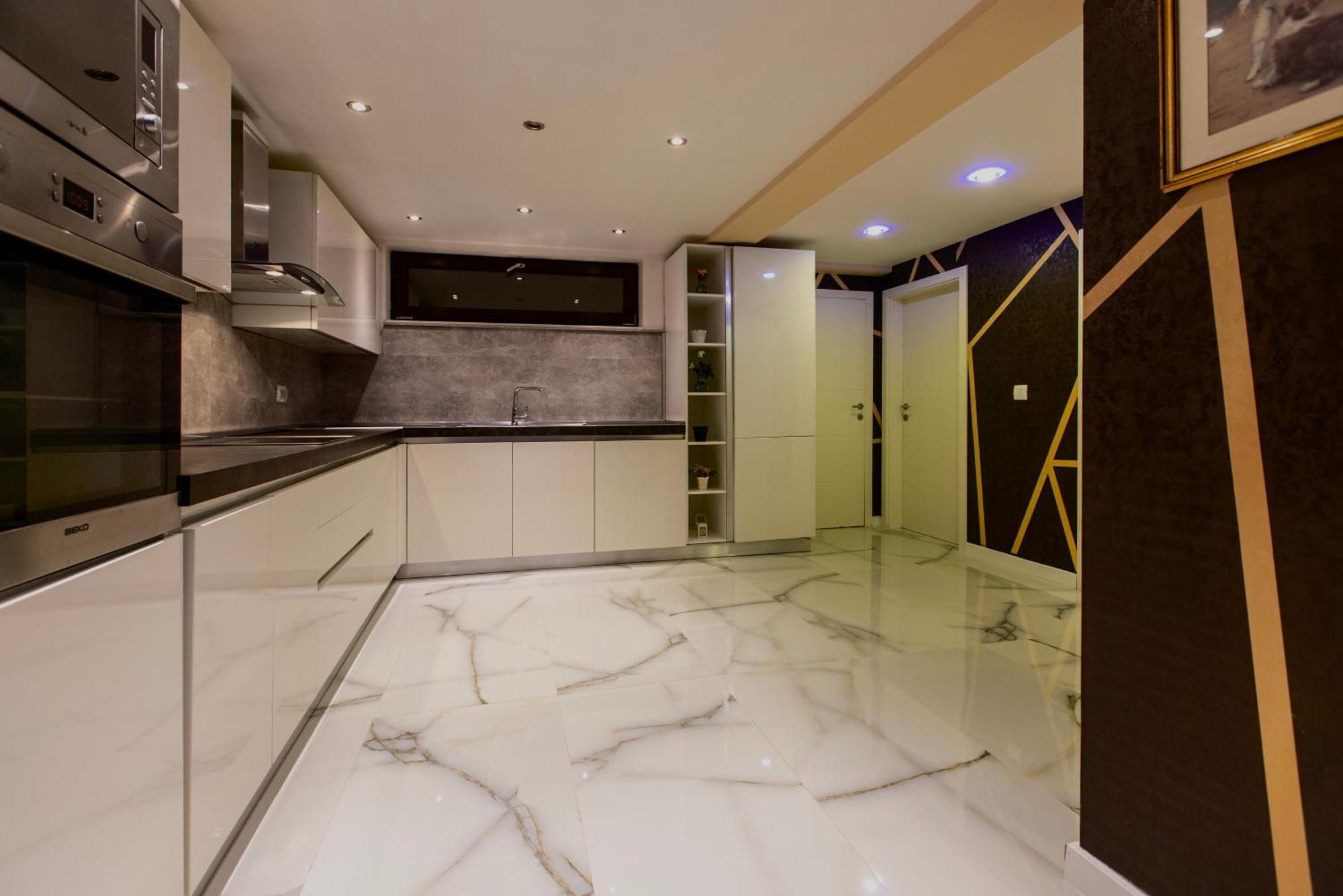 Bentley Apartments プリシュティナ エクステリア 写真